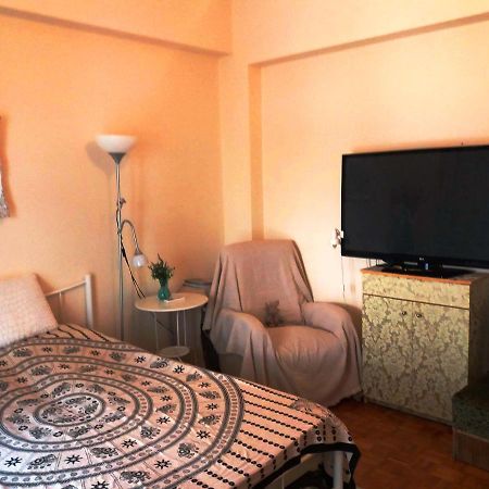 Renovated Apartment In The Center Of أثينا المظهر الخارجي الصورة